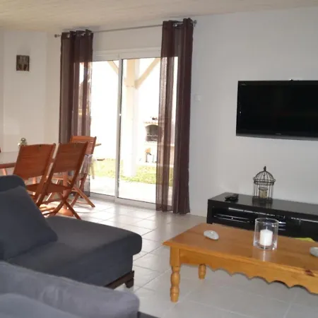 Maison Hourtin, 4 Pieces, 7 Personnes - Fr-1-648-120